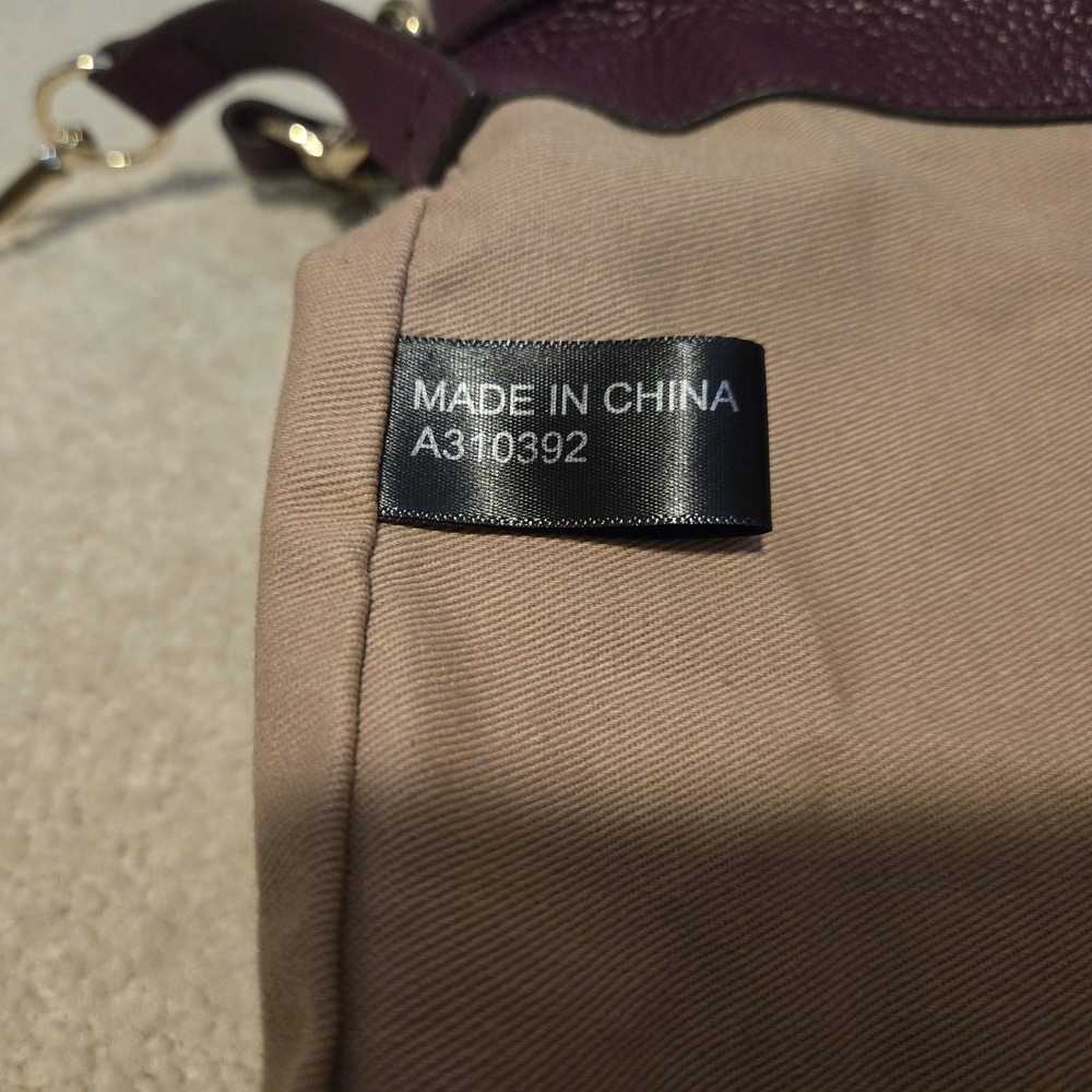 ❤️👜❤️G.I.L.I. Roma Large Pebbled Leather Tote in Deep Plum❤️👜❤️ - Picture 9 of 16